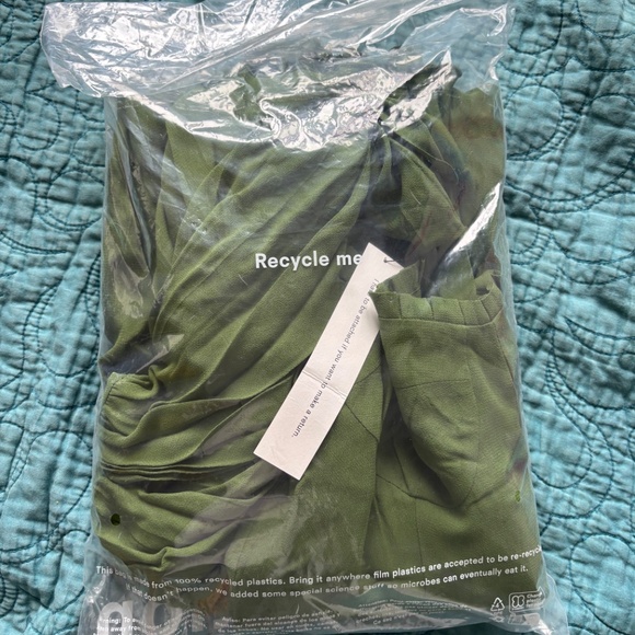 BRAND NEW Reformation Aiko Dress Green - Size 2 - Picture 11 of 11